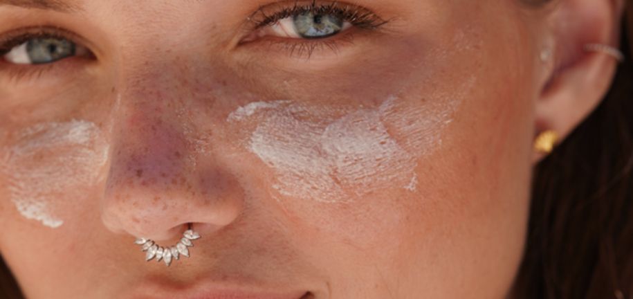 Your Essential Guide to Wearing Piercing Jewelry at the Beach: To Wear or Not to Wear?