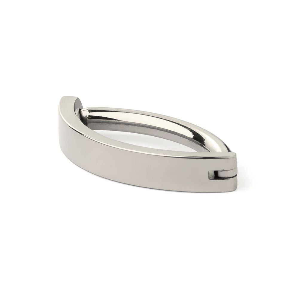 Elegantan kliker od titanija za piercing pupka