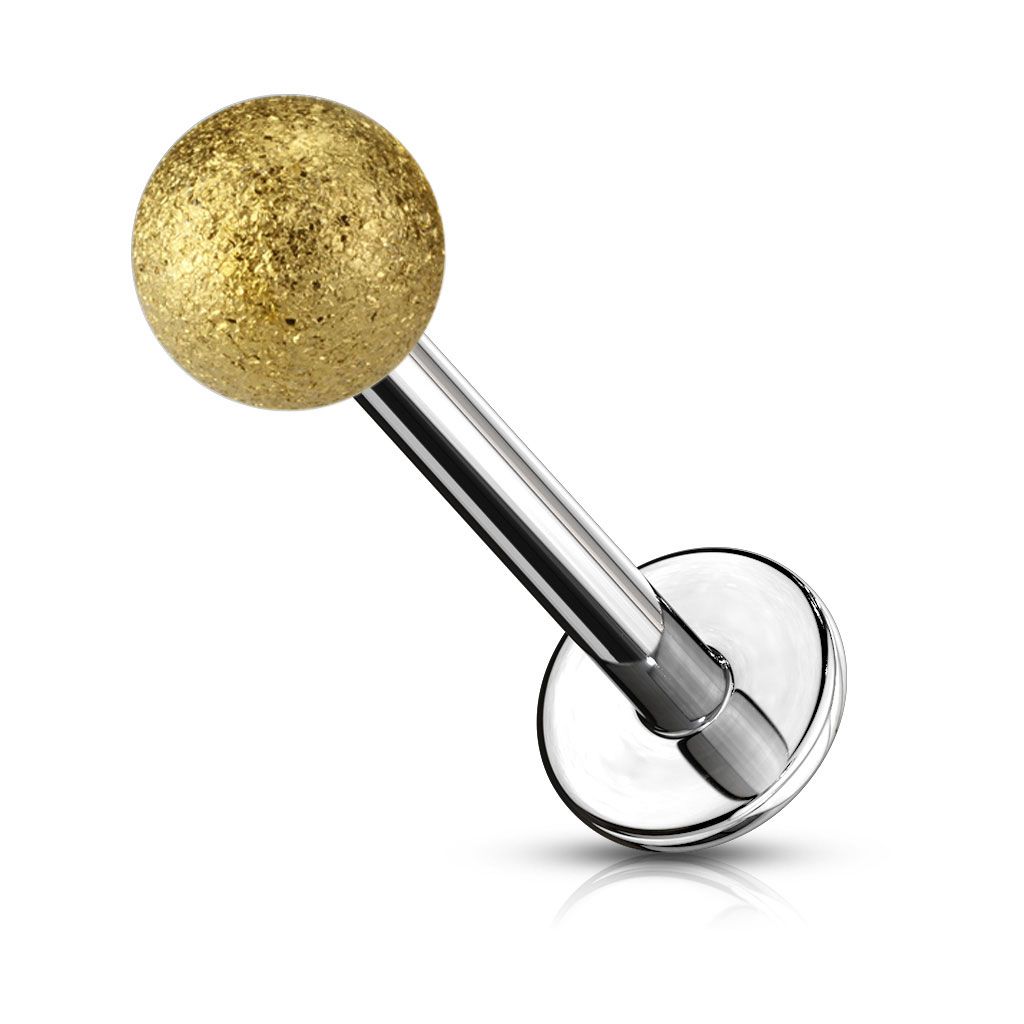 Labret with diamond look.