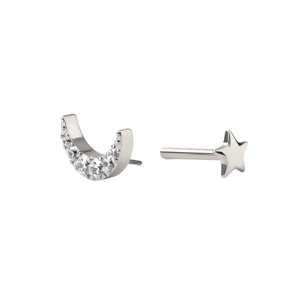 Moon labret with star back in titanium