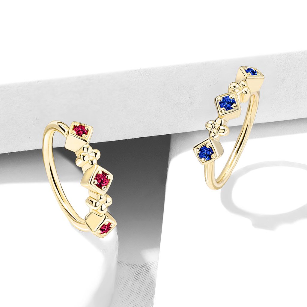 Ring with flowers and squares