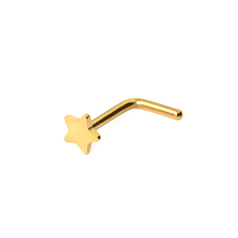 Titanium nose stud with star