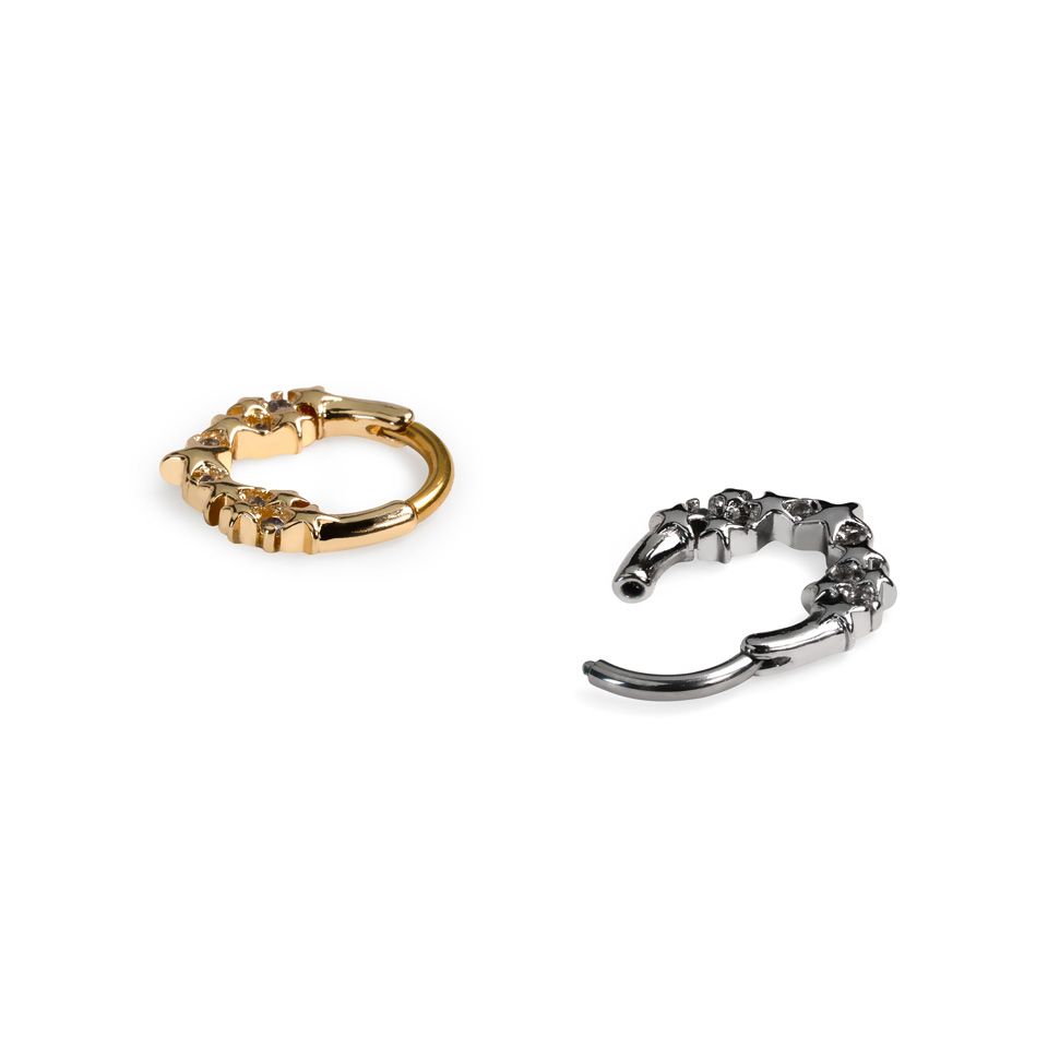 Forward facing ring with stars and stones