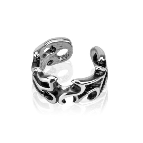 Ear cuff with hollow pattern