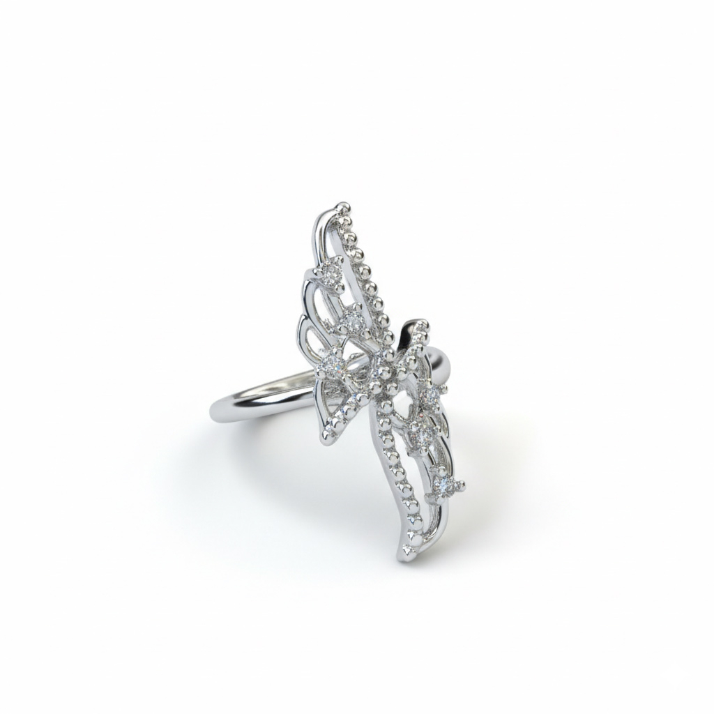 Lažni piercing za uho s krilima od kirurškog čelika