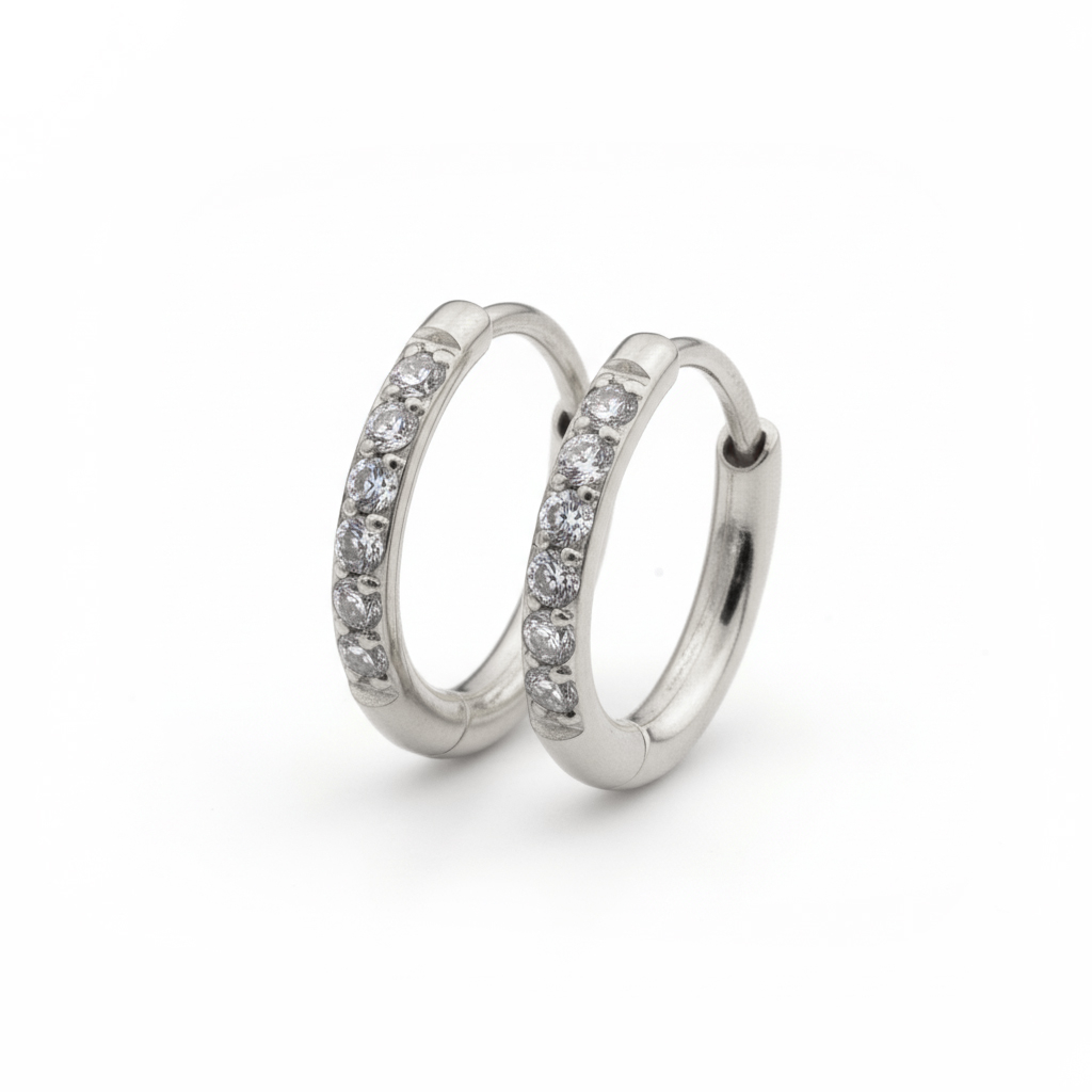 Par huggie naušnica od kirurškog čelika s kamenčićima