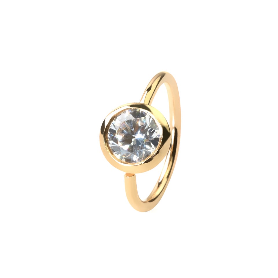 Ring made of 14k gold with crystal gem