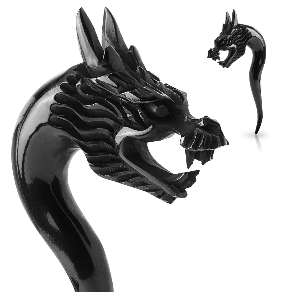 Taper made of horn with dragon