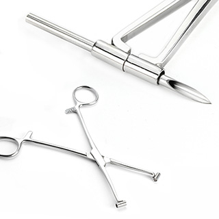 Septum piercing forceps