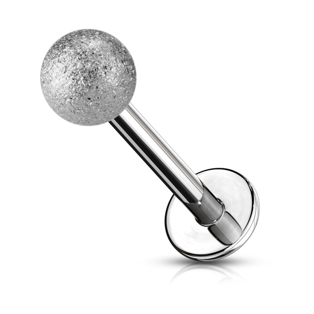 Labret with diamond look.