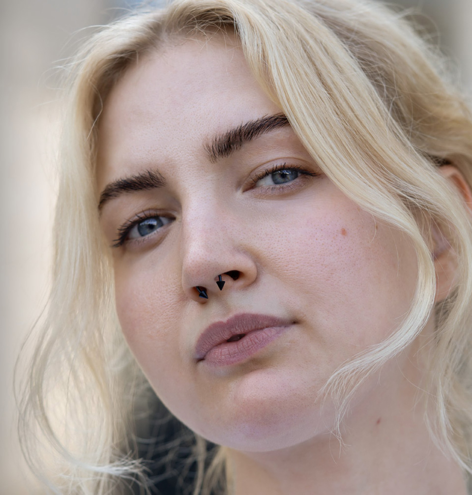 Potkova sa šiljcima u mat crnoj boji