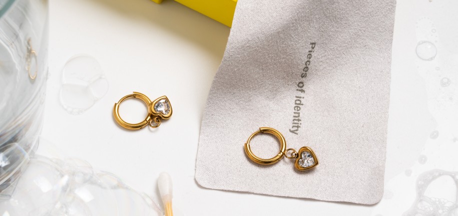 Kako Dezinficirati Nakit za Piercing?